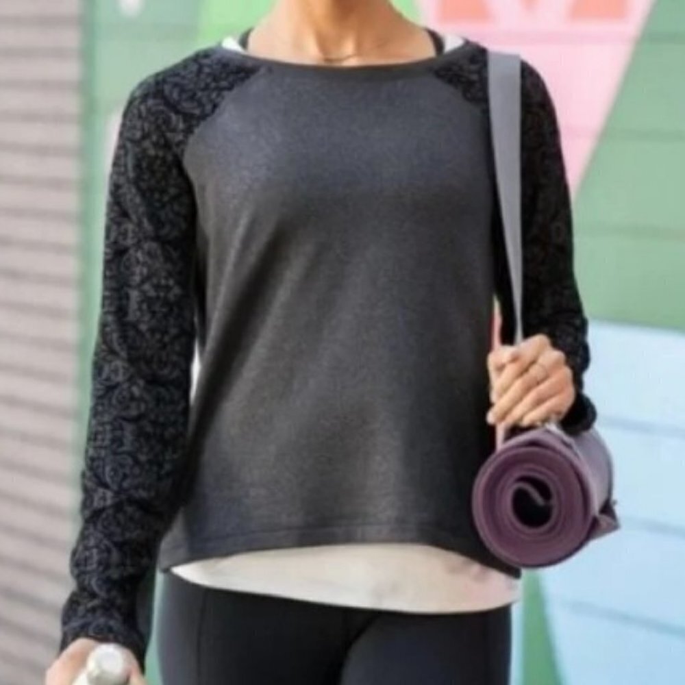 CALIA by Carrie Underwood Gray Black Onyx Velvet Long Sleeve Yoga Gym Top Small